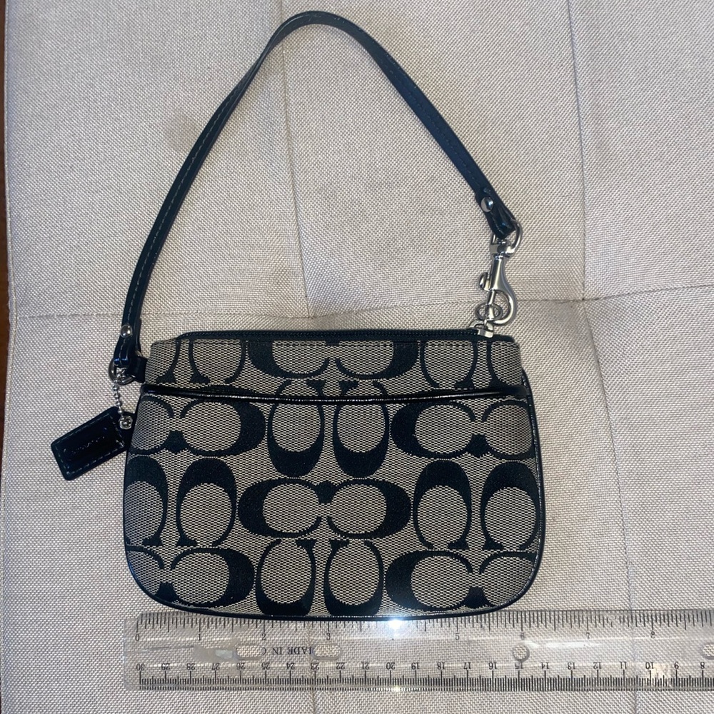 Coach Black and Cream Signature Wristlet